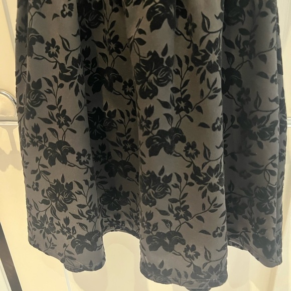 One Heart Clothing Black Dress - Picture 6 of 6